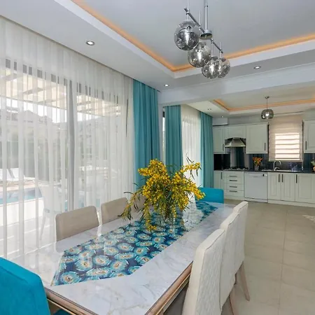 Hisar 1 - 4 Bedroom In Hisaroenue