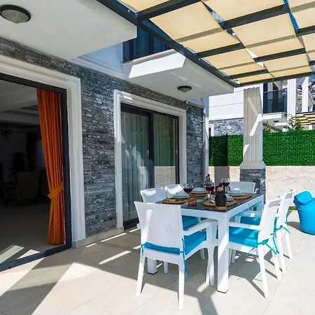 Вилла Hisar 1 - 4 Bedroom In Hisaroenue *